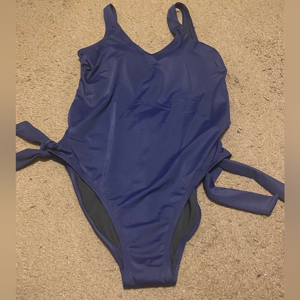 New NWT Coastal Blue Navy Side Tie Full Coverage One Piece Swimsuit Size Medium